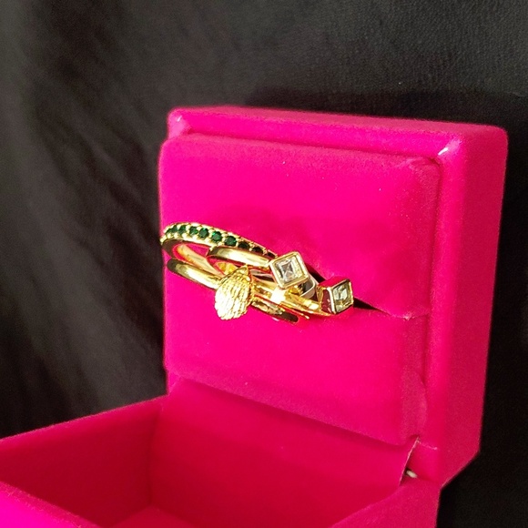 KURT GEIGER LONDON Set of 3 Crystal Eagle Stackable Rings SIZE 8 - Picture 7 of 8